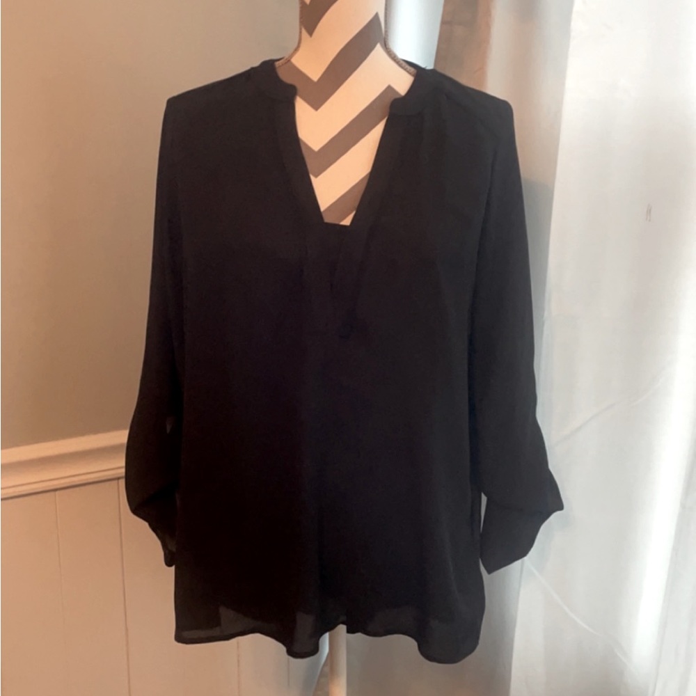 Black dressy light weight Vera Wang black top.